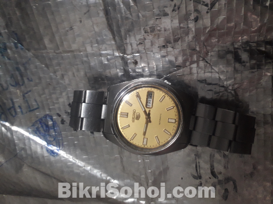 SEIKO 5